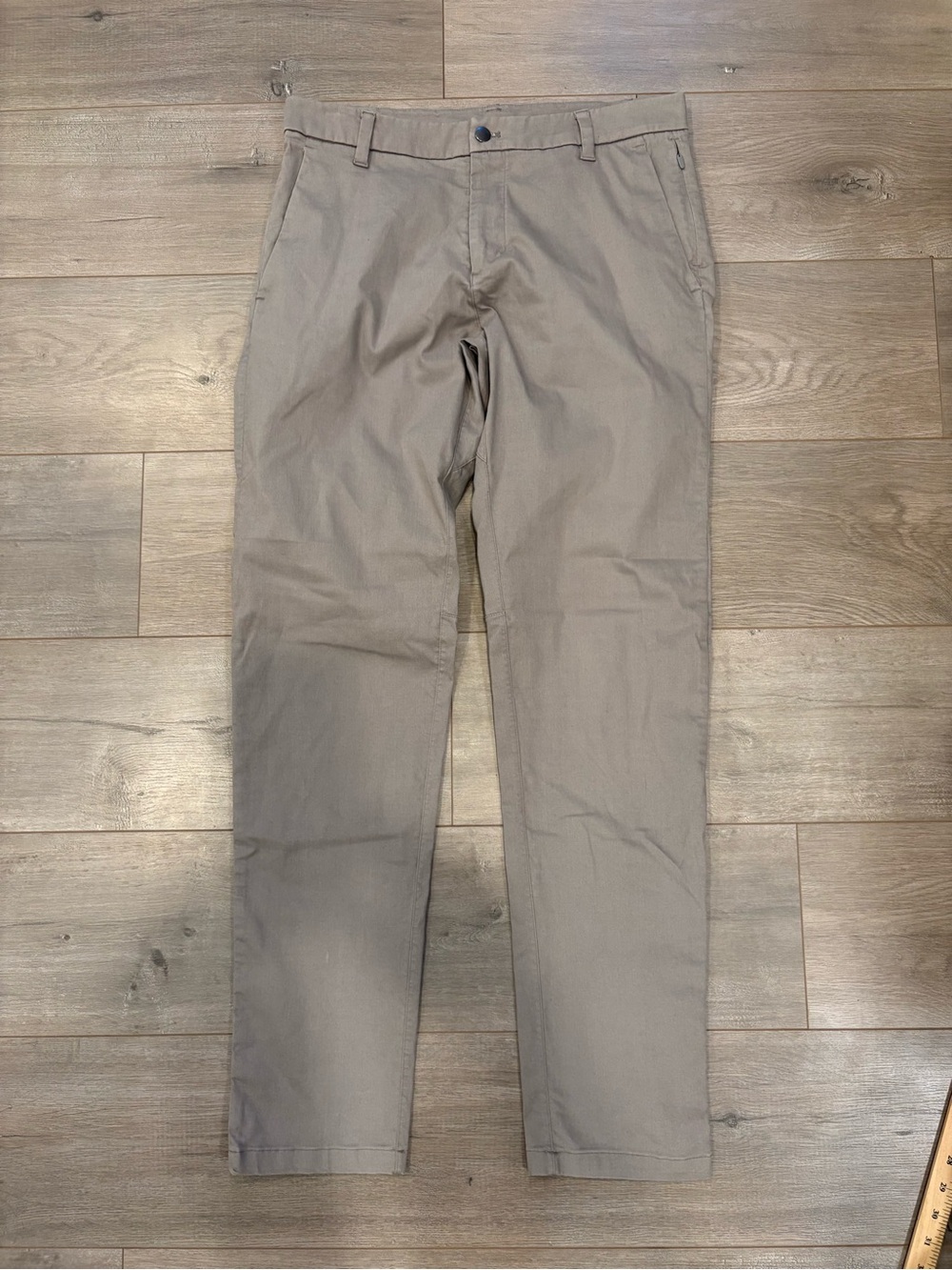 Lululemon Mens Commission Pants Canvas 33x33 Gray Golf EUC